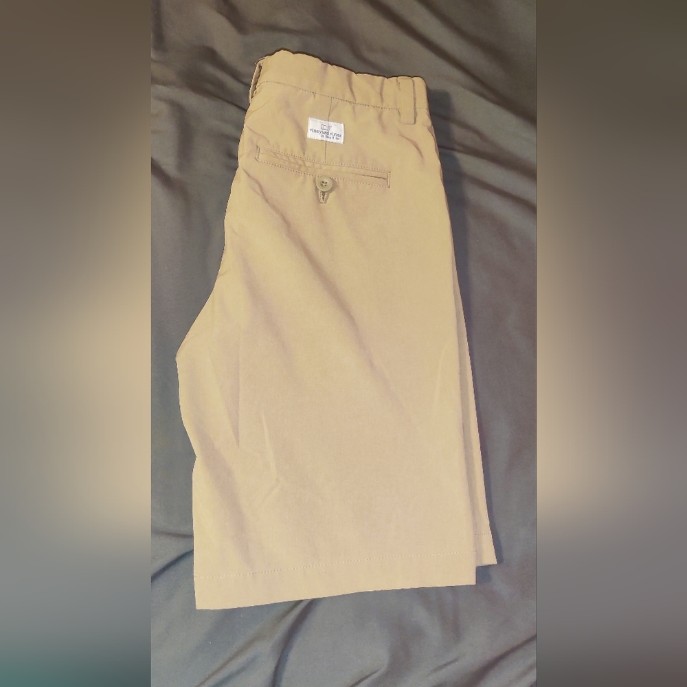 Vineyard vines shorts